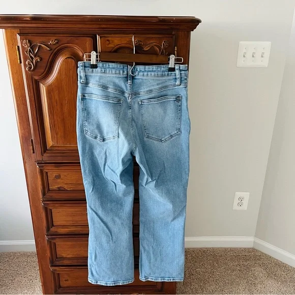 Madewell Mid Rise Kick Out Jeans, Size 29 - Picture 3 of 4